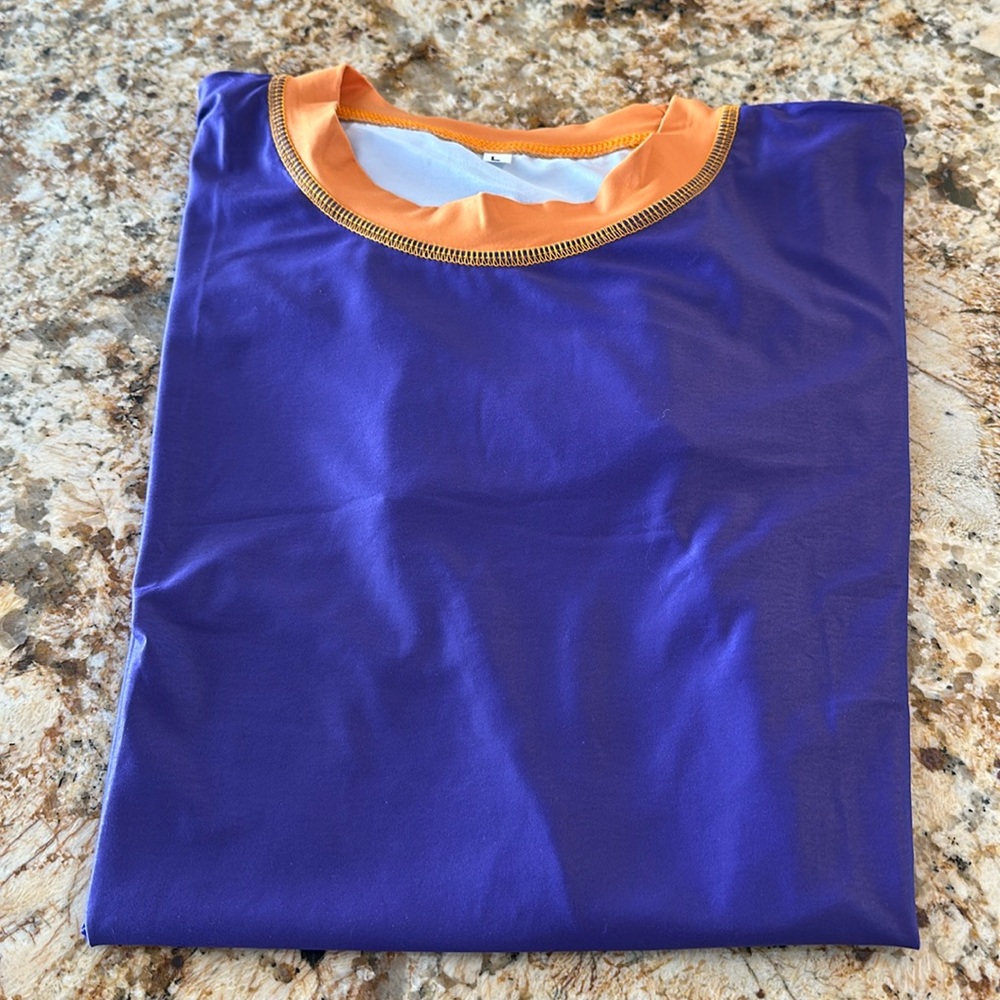 mens large never worn made hoops compression shirt